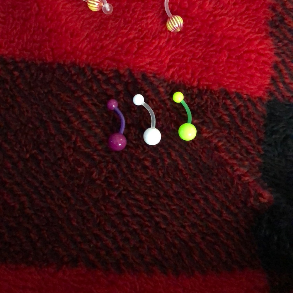 Plastic Belly Rings - Picture 3 of 6